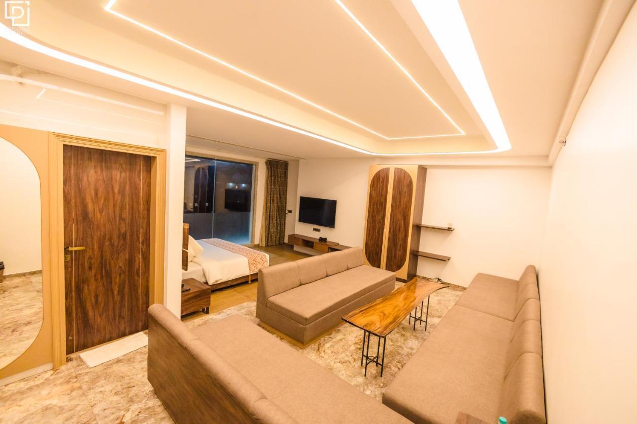 Hotel Mirana , Tinsukia Εξωτερικό φωτογραφία