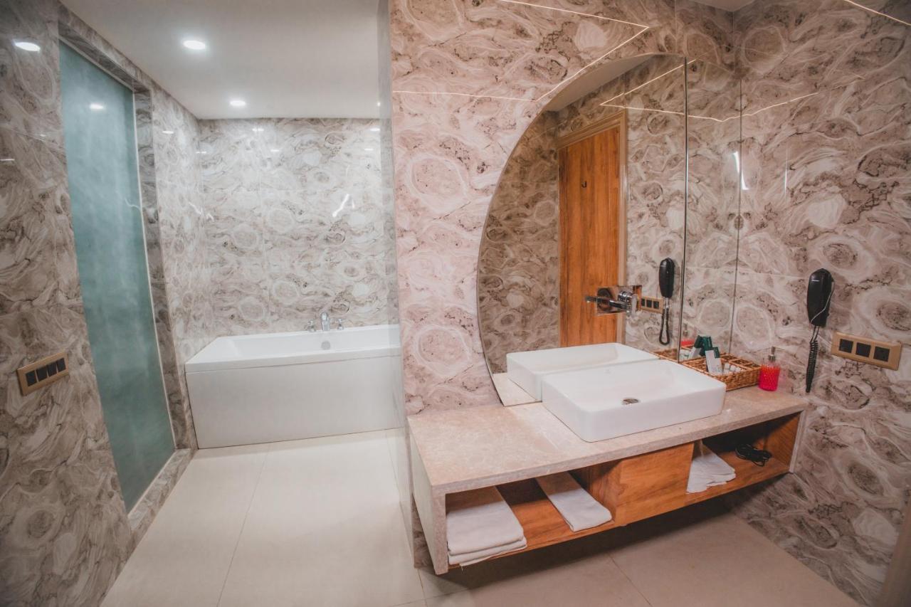 Hotel Mirana , Tinsukia Εξωτερικό φωτογραφία